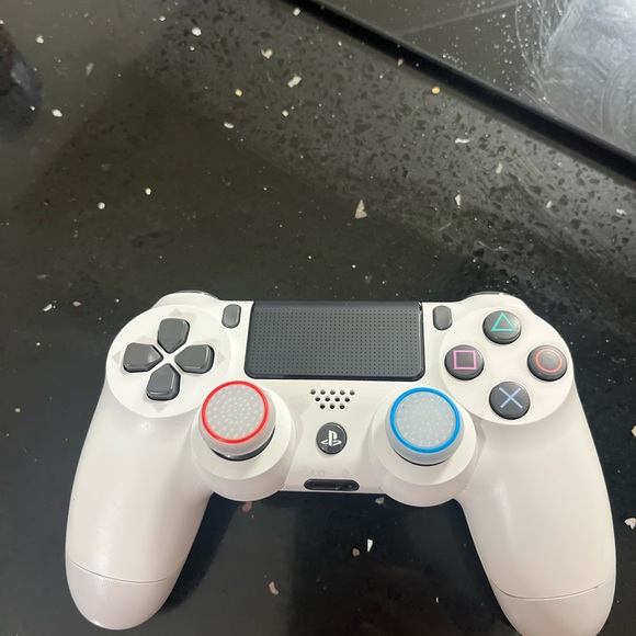 Ps4 white controller - Picture 5 of 11